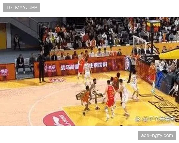 篮球比赛中“暂停规则”详解：何时、何种情况可以请求暂停？